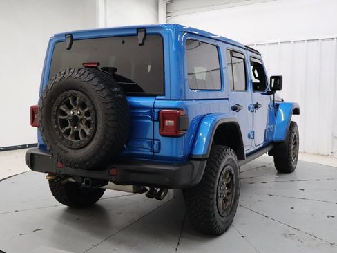 Used 2023 Jeep Wrangler Unlimited Rubicon 392 w/ Dual Top Group AWD/4WD image 3