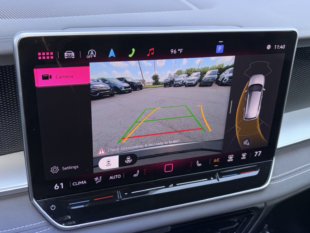 Certified 2025 Volkswagen Tiguan SE FWD image 5