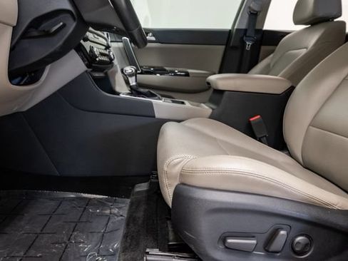 Used 2020 Kia Sportage EX FWD image 11