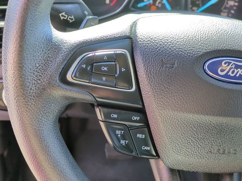 Used 2017 Ford Escape SE image 17