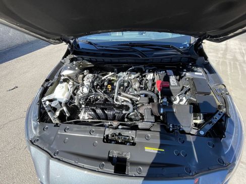 Used 2025 Nissan Altima 2.5 SR image 36