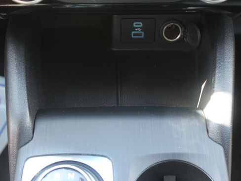 Used 2022 Ford Escape SE FWD image 34