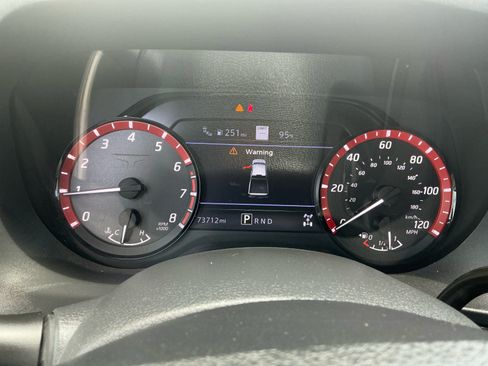 Used 2021 Nissan Titan PRO-4X w/ Pro-4x Convenience Package AWD/4WD image 10