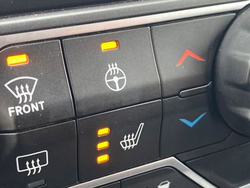 Used 2021 Jeep Gladiator Overland w/ Popular Equipment Package AWD/4WD image 27