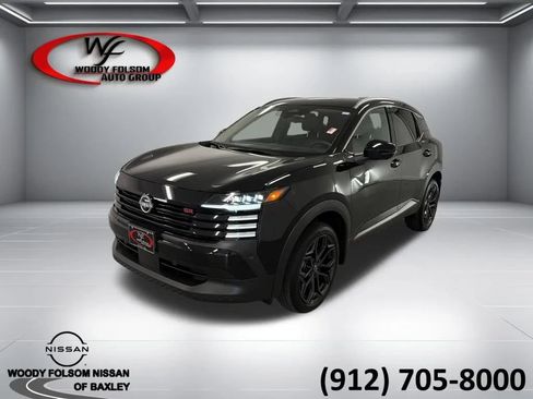 Used 2026 Nissan Kicks SR FWD image 1