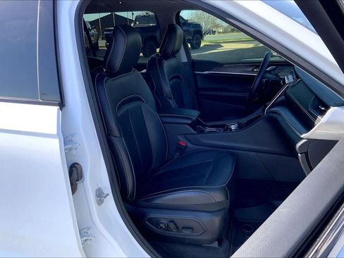 Used 2021 Jeep Grand Cherokee L Limited image 9