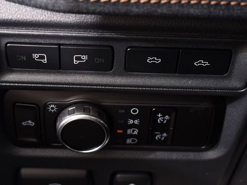 Used 2023 Ford F150 Lightning Lariat image 30