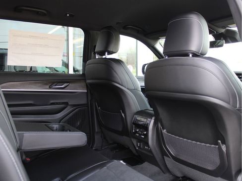 New 2026 Jeep Grand Cherokee L 4WD image 20
