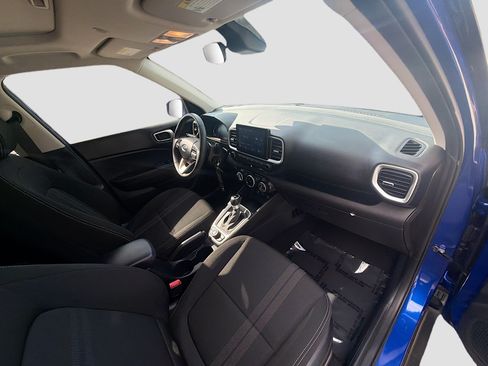 Used 2023 Hyundai Venue SEL w/ Cargo Package FWD image 29