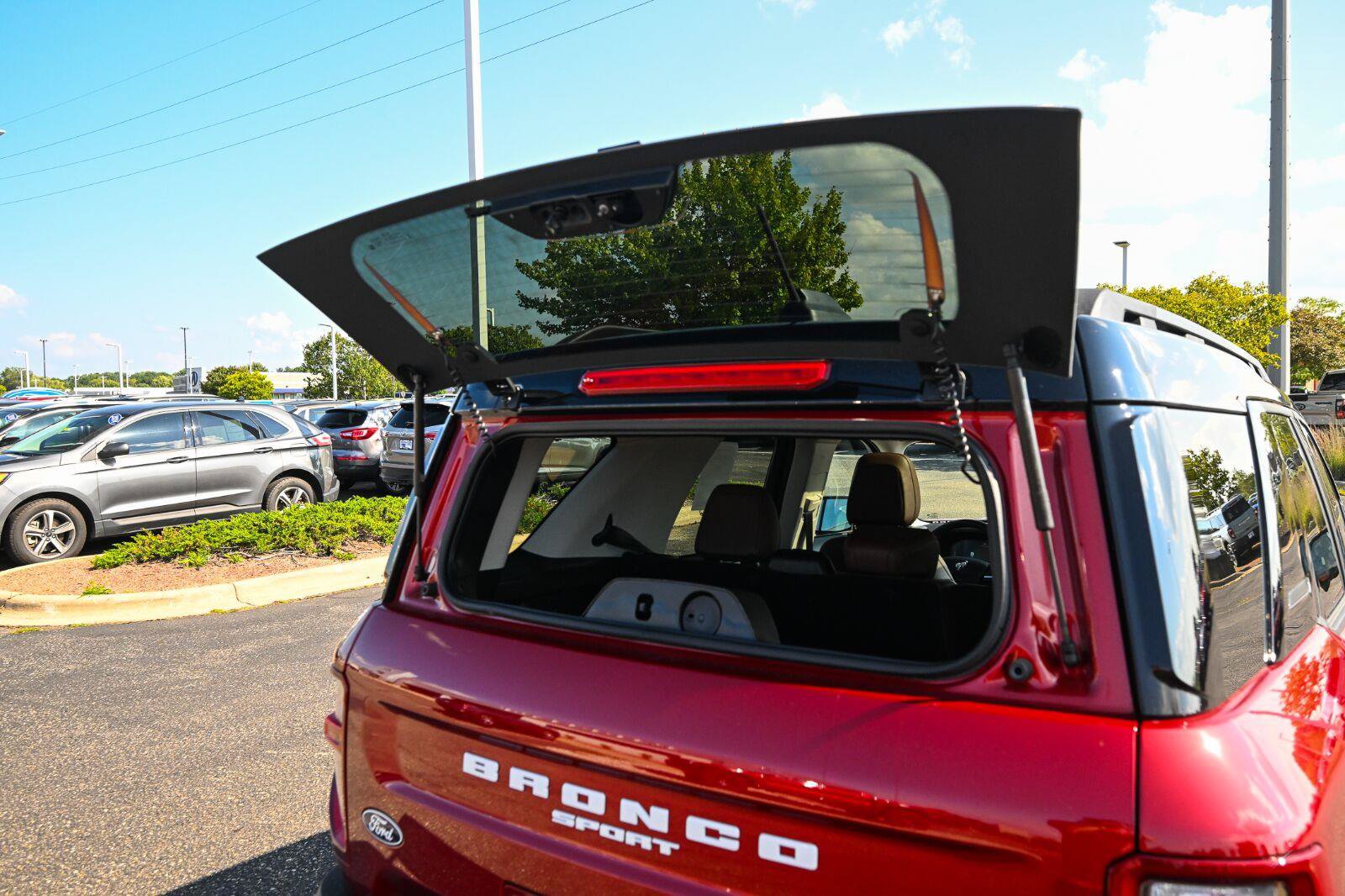 New 2026 Ford Bronco Sport Outer Banks w/ Outer Banks Tech Package+ AWD/4WD image 13