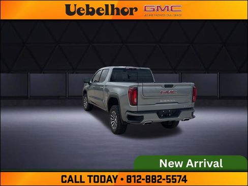Used 2023 GMC Sierra 1500 AT4 w/ AT4 Premium Package AWD/4WD image 8