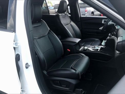 Used 2022 Ford Explorer ST w/ Equipment Group 401A image 8