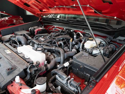 Used 2024 Toyota Tacoma TRD Off-Road image 32