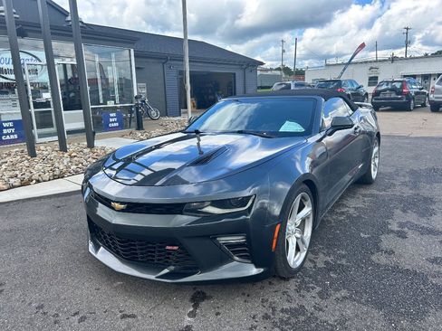 Used 2017 Chevrolet Camaro SS RWD image 1