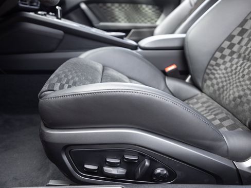 Certified 2026 Porsche 911 Targa 4 GTS image 23