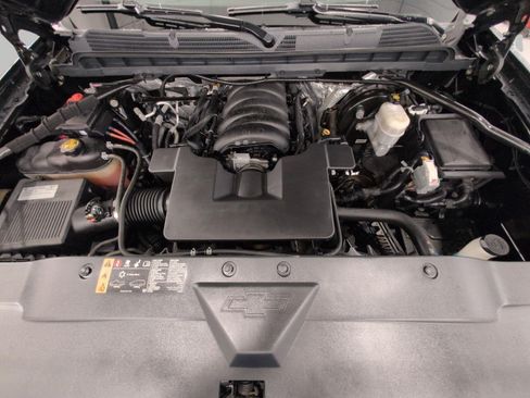 Used 2018 Chevrolet Silverado 1500 LT w/ All Star Edition AWD/4WD image 8