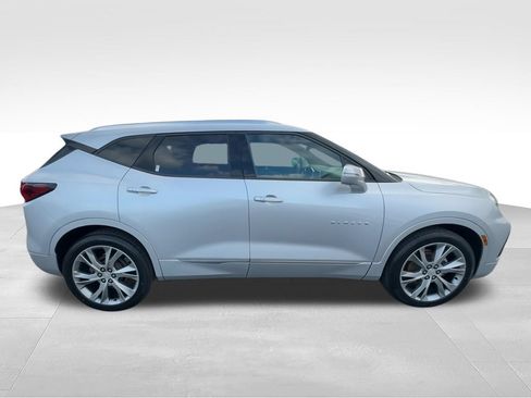 Used 2019 Chevrolet Blazer Premier w/ Sun and Wheels Package FWD image 9