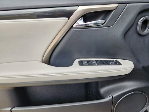 Used 2019 Lexus RX 350 FWD w/ Accessory Package image 23