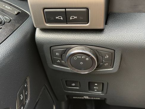 Used 2022 Ford F250 Platinum AWD/4WD image 10