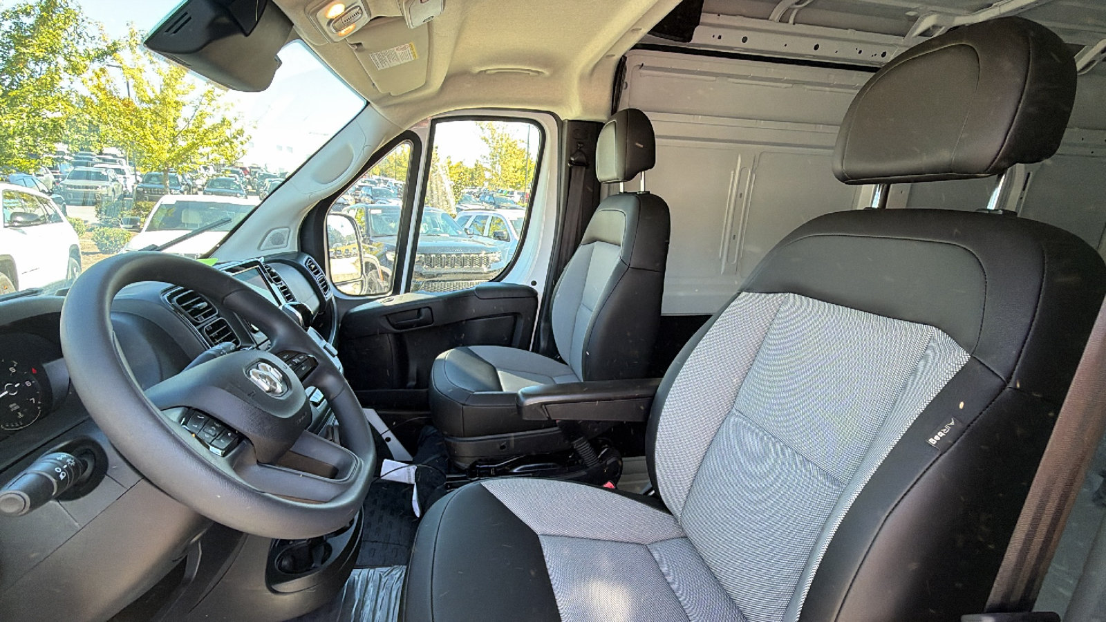New 2026 RAM ProMaster 1500 w/ Convenience Group FWD image 18