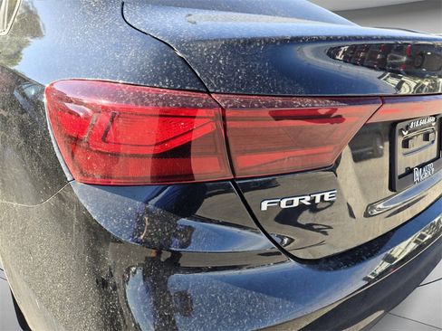Used 2023 Kia Forte LXS image 8