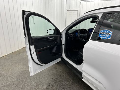 Used 2023 Ford Escape ST-Line AWD/4WD image 21