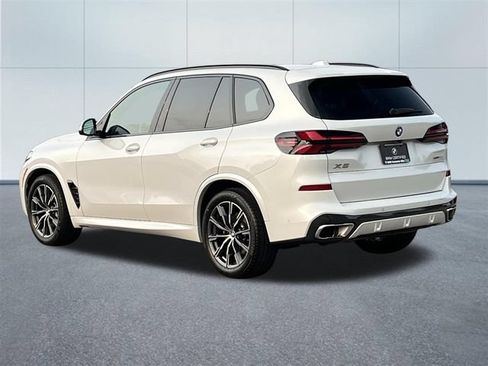 Certified 2025 BMW X5 xDrive40i AWD/4WD image 8