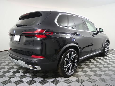 New 2026 BMW X5 xDrive50e AWD/4WD image 3