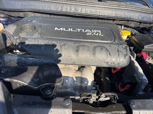 Used 2014 Jeep Cherokee Sport image 3