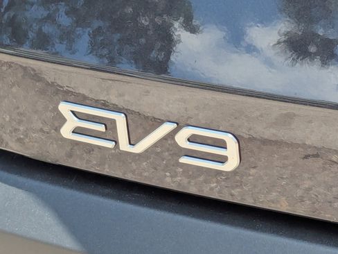Used 2026 Kia EV9 Light RWD image 17