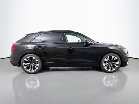 New 2026 Audi Q8 Premium Plus image 8