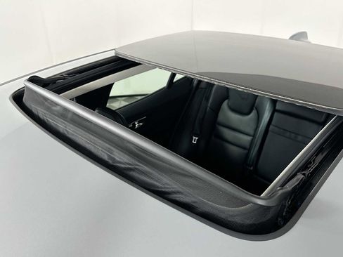 Used 2025 Volvo S60 B5 Core image 20