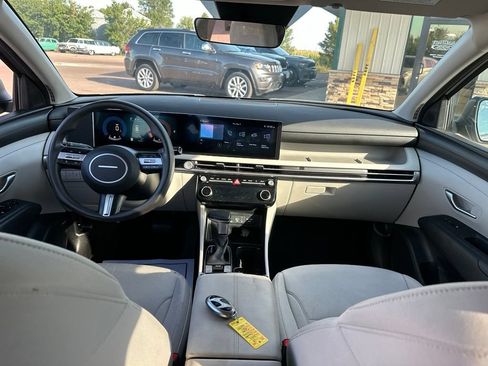 Used 2025 Hyundai Tucson SEL FWD image 26