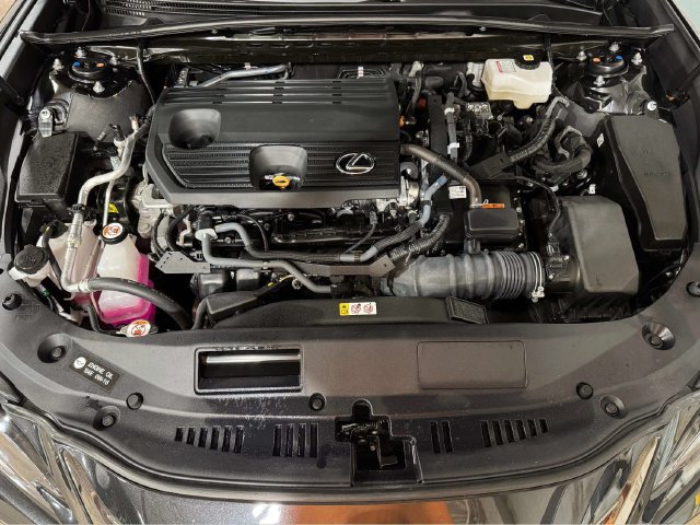 Certified 2025 Lexus ES 300h F Sport w/ Accessory Package (Z2) FWD image 28