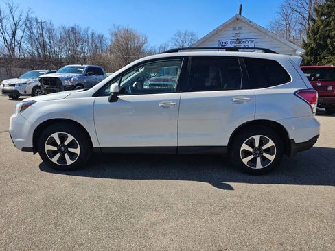 Used 2017 Subaru Forester 2.5i Premium w/ All-Weather Package image 2
