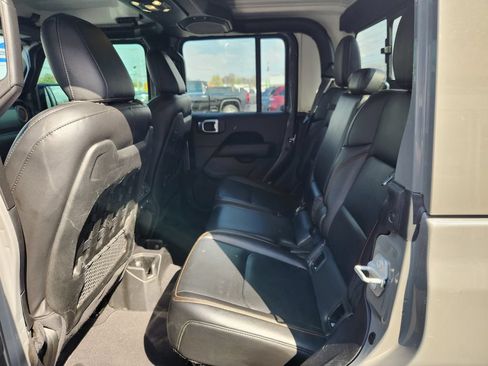Used 2021 Jeep Gladiator Mojave w/ Uconnect 4C Nav & Sound Group AWD/4WD image 14