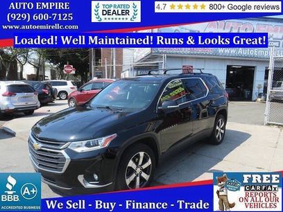 Used 2021 Chevrolet Traverse LT w/ LT Premium Package