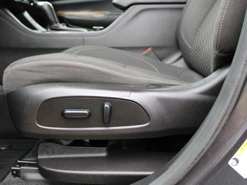 Used 2019 GMC Acadia SLE w/ Driver Alert Package I image 57