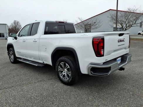 New 2026 GMC Sierra 1500 SLE w/ Preferred Package image 7