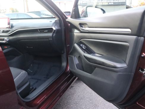 Used 2023 Nissan Altima 2.5 SV image 15