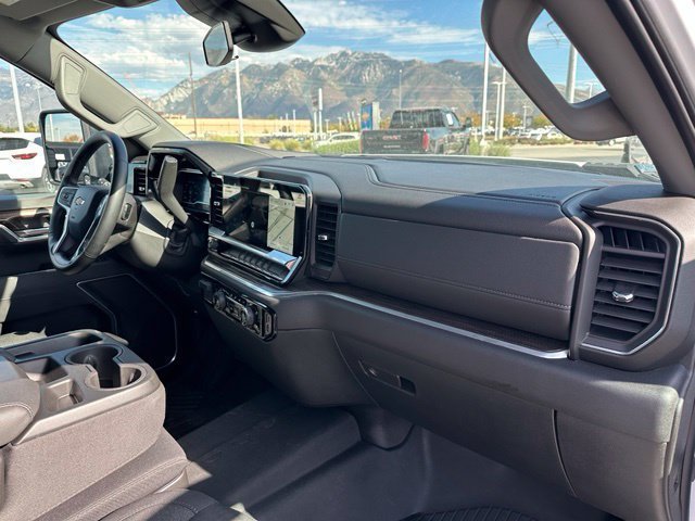 Used 2025 Chevrolet Silverado 2500 LT w/ Convenience Package AWD/4WD image 33