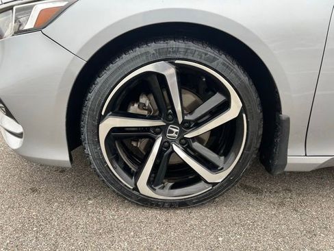 Used 2020 Honda Accord Sport image 9