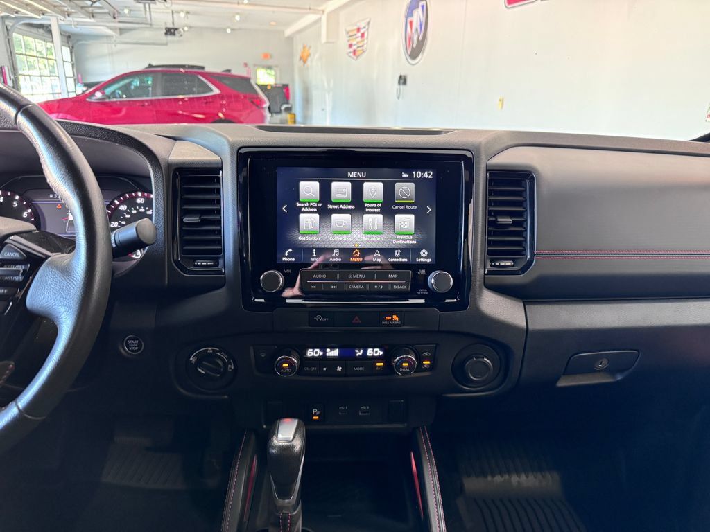 Used 2023 Nissan Frontier PRO-4X w/ Technology Package AWD/4WD image 18