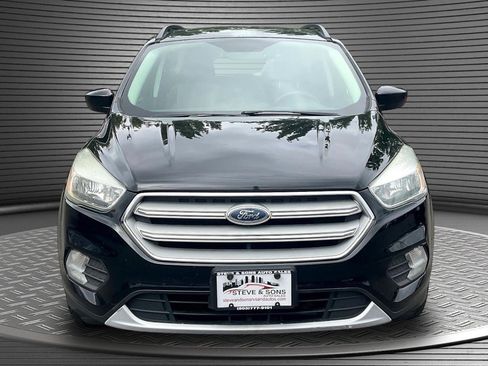 Used 2018 Ford Escape SE AWD/4WD image 2