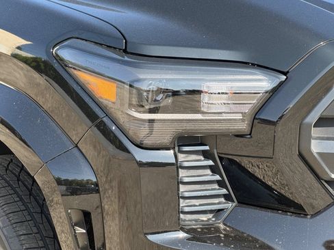 New 2026 Toyota Tacoma SR5 RWD image 30