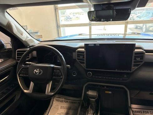 Used 2022 Toyota Tundra Limited w/ Power Package AWD/4WD image 21