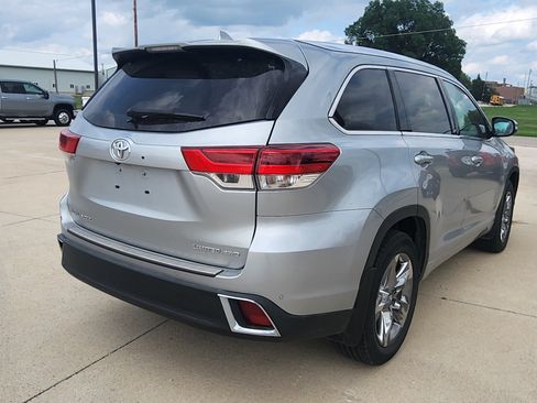 Used 2019 Toyota Highlander Limited Platinum AWD/4WD image 5