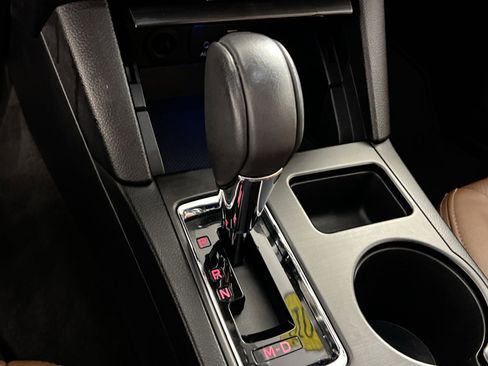 Used 2018 Subaru Outback 2.5i Touring image 22