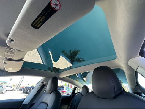 Used 2020 Tesla Model 3 Long Range image 7