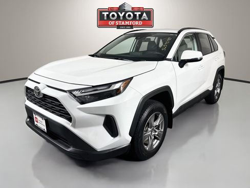 Certified 2025 Toyota RAV4 XLE AWD/4WD image 3